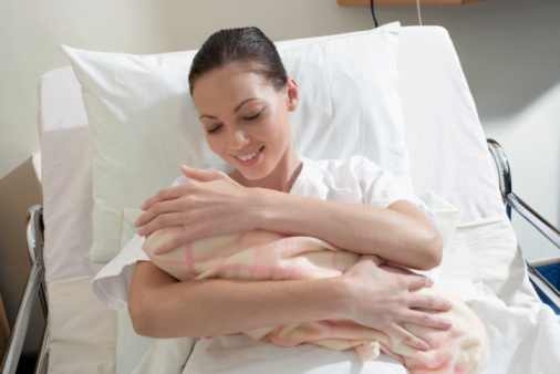 متى أتماثل الى الشفاء إذا اخترت عملية ولادة قيصرية ؟