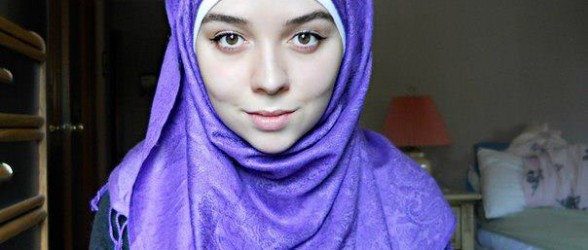 بالصور طريقة مميزة لربط الحجاب