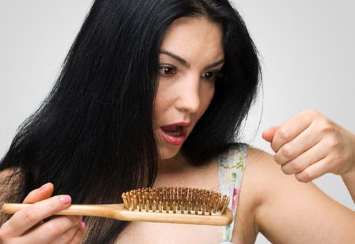أفضل 5 أعشاب لعلاج تساقط الشعر
