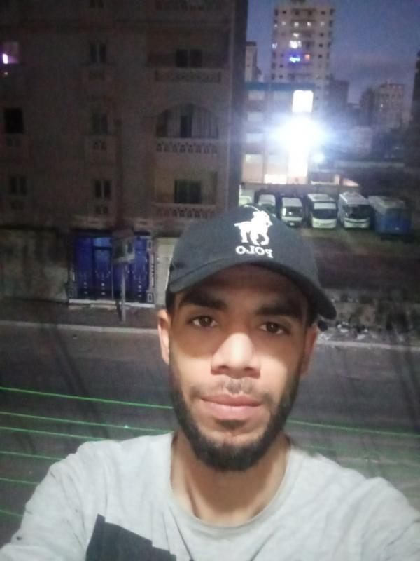 البحث عن العلاقة الصادقة المليئة بالاحتواء بعدما فقدت الأمل فى من حولى - إعلان رقم : 20550  | موقع الأبراج